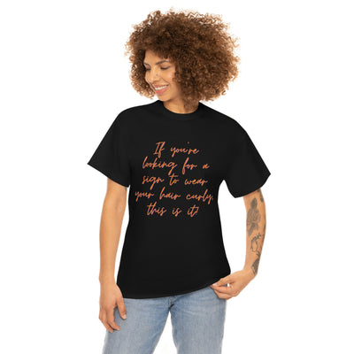 Looking for curly hair... Unisex Softstyle T-Shirt - curlysister