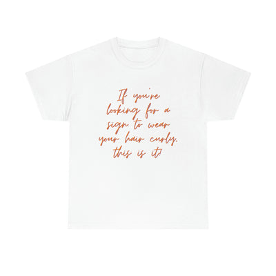 Looking for curly hair... Unisex Softstyle T-Shirt - curlysister