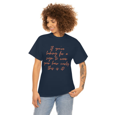 Looking for curly hair... Unisex Softstyle T-Shirt - curlysister